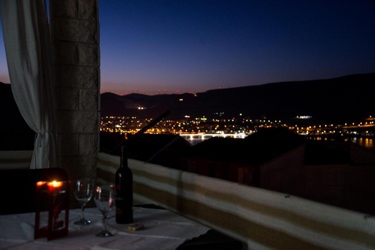Holidays Apartments Slanada With Terrace And Sea View, Near The Beach & Town Trogir, Free Parking, Quiet Place On Peninsula Ciovo Экстерьер фото