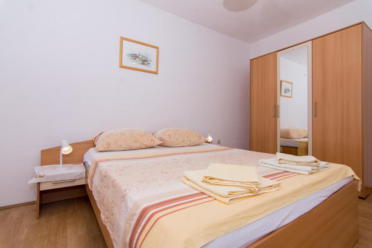 Holidays Apartments Slanada With Terrace And Sea View, Near The Beach & Town Trogir, Free Parking, Quiet Place On Peninsula Ciovo Экстерьер фото