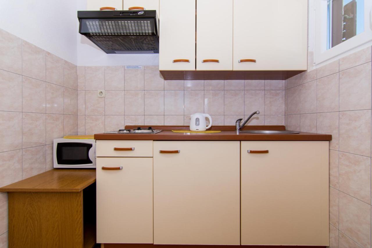 Holidays Apartments Slanada With Terrace And Sea View, Near The Beach & Town Trogir, Free Parking, Quiet Place On Peninsula Ciovo Экстерьер фото