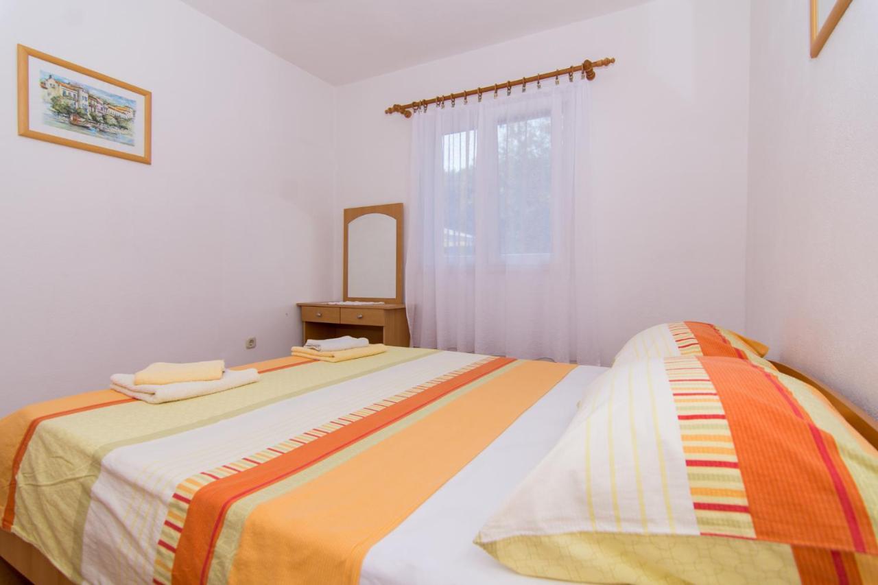 Holidays Apartments Slanada With Terrace And Sea View, Near The Beach & Town Trogir, Free Parking, Quiet Place On Peninsula Ciovo Экстерьер фото