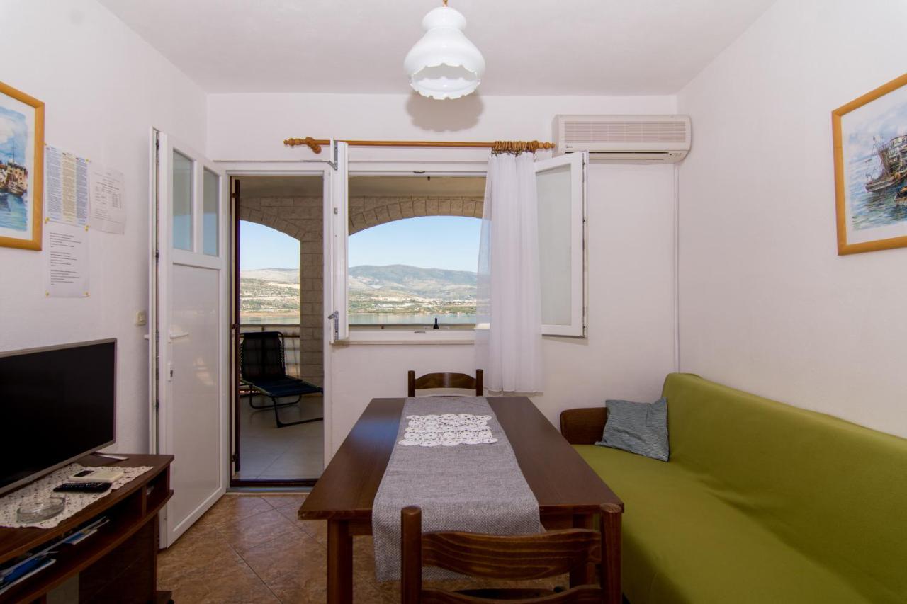 Holidays Apartments Slanada With Terrace And Sea View, Near The Beach & Town Trogir, Free Parking, Quiet Place On Peninsula Ciovo Экстерьер фото