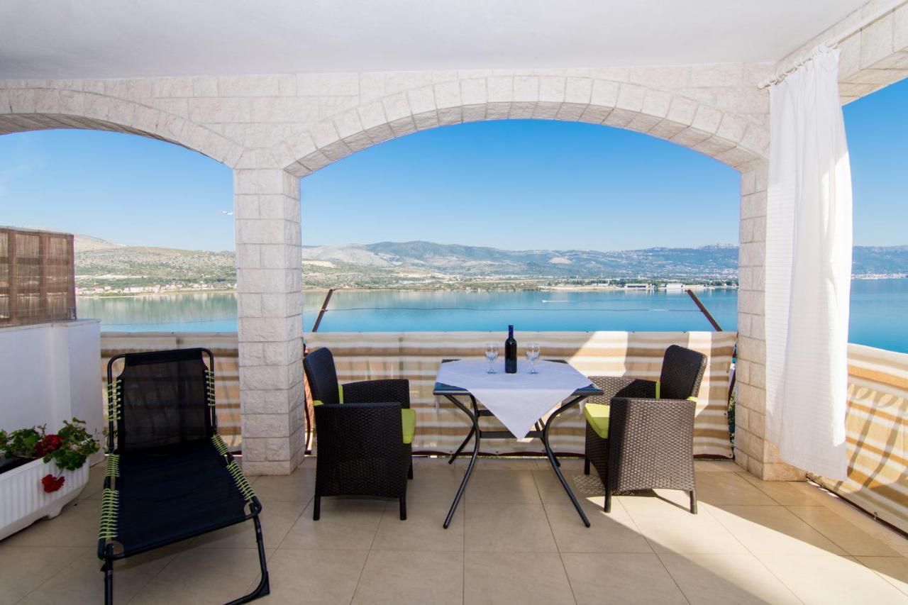 Holidays Apartments Slanada With Terrace And Sea View, Near The Beach & Town Trogir, Free Parking, Quiet Place On Peninsula Ciovo Экстерьер фото