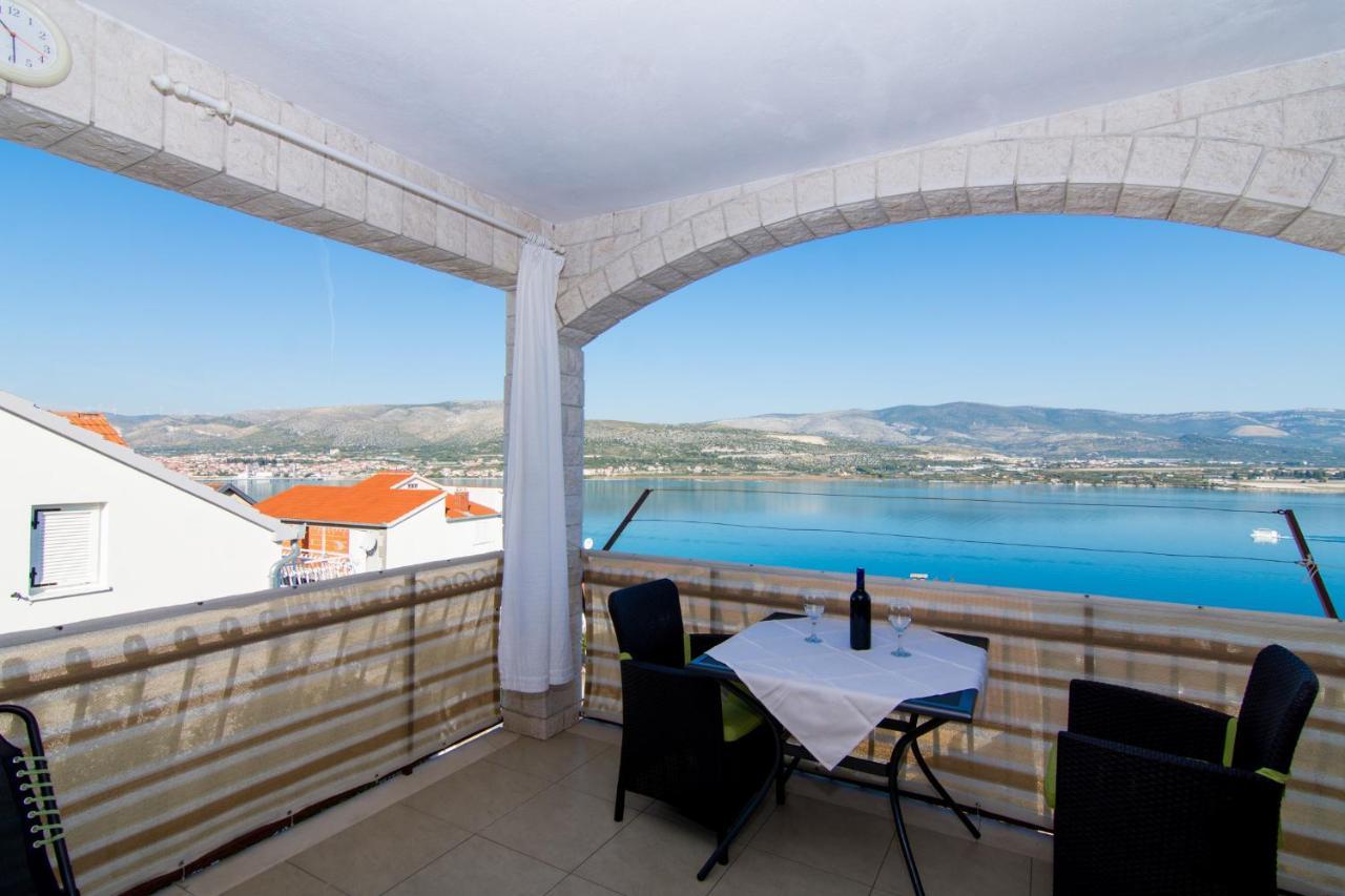 Holidays Apartments Slanada With Terrace And Sea View, Near The Beach & Town Trogir, Free Parking, Quiet Place On Peninsula Ciovo Экстерьер фото
