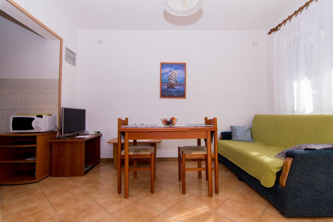 Holidays Apartments Slanada With Terrace And Sea View, Near The Beach & Town Trogir, Free Parking, Quiet Place On Peninsula Ciovo Экстерьер фото